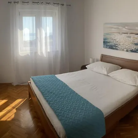 Coastal Calm Apartment Makarska